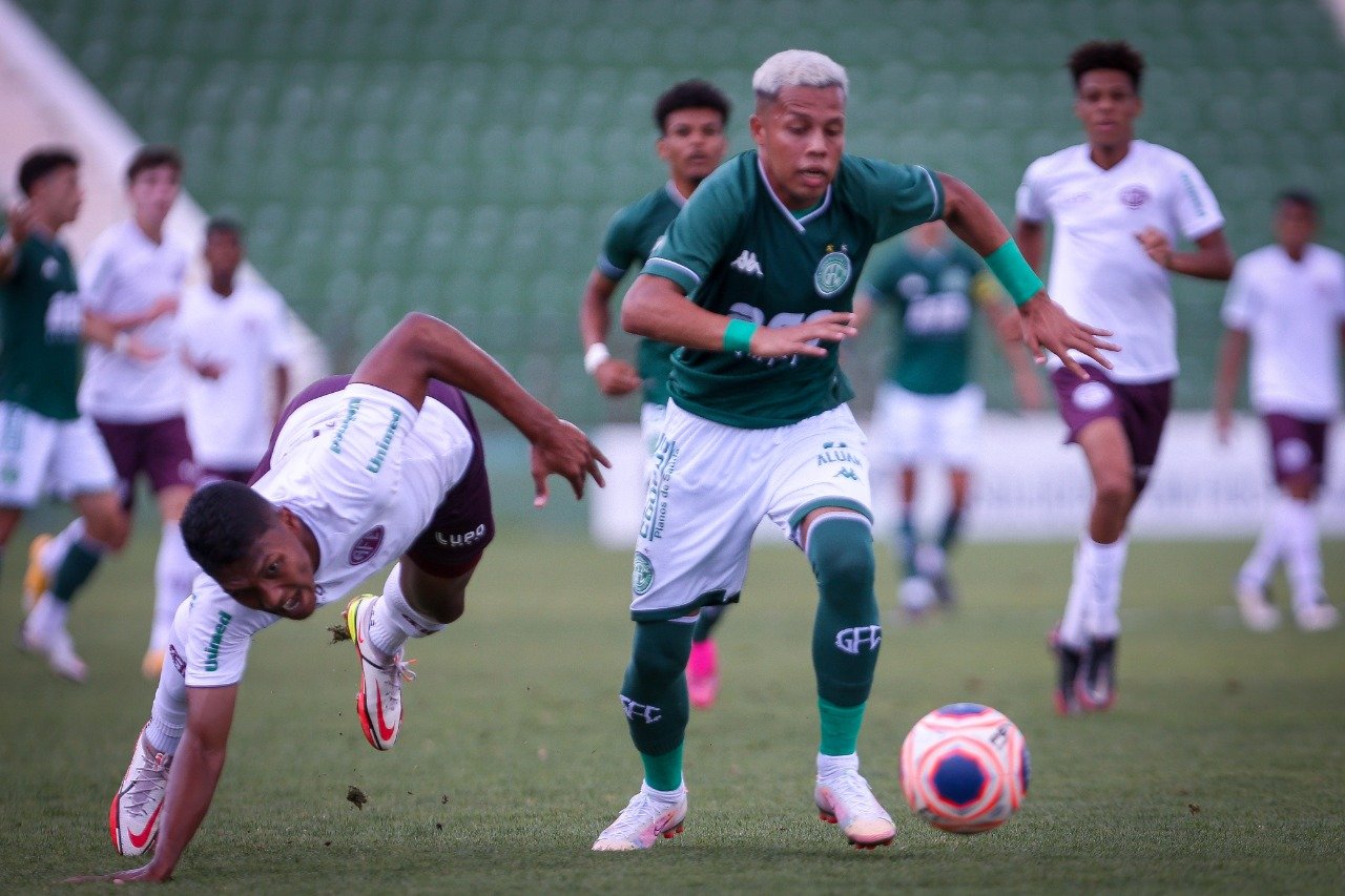 Irreconhecível, Guarani erra demais, perde por 3×0 e se complica muito no Paulista Sub-20