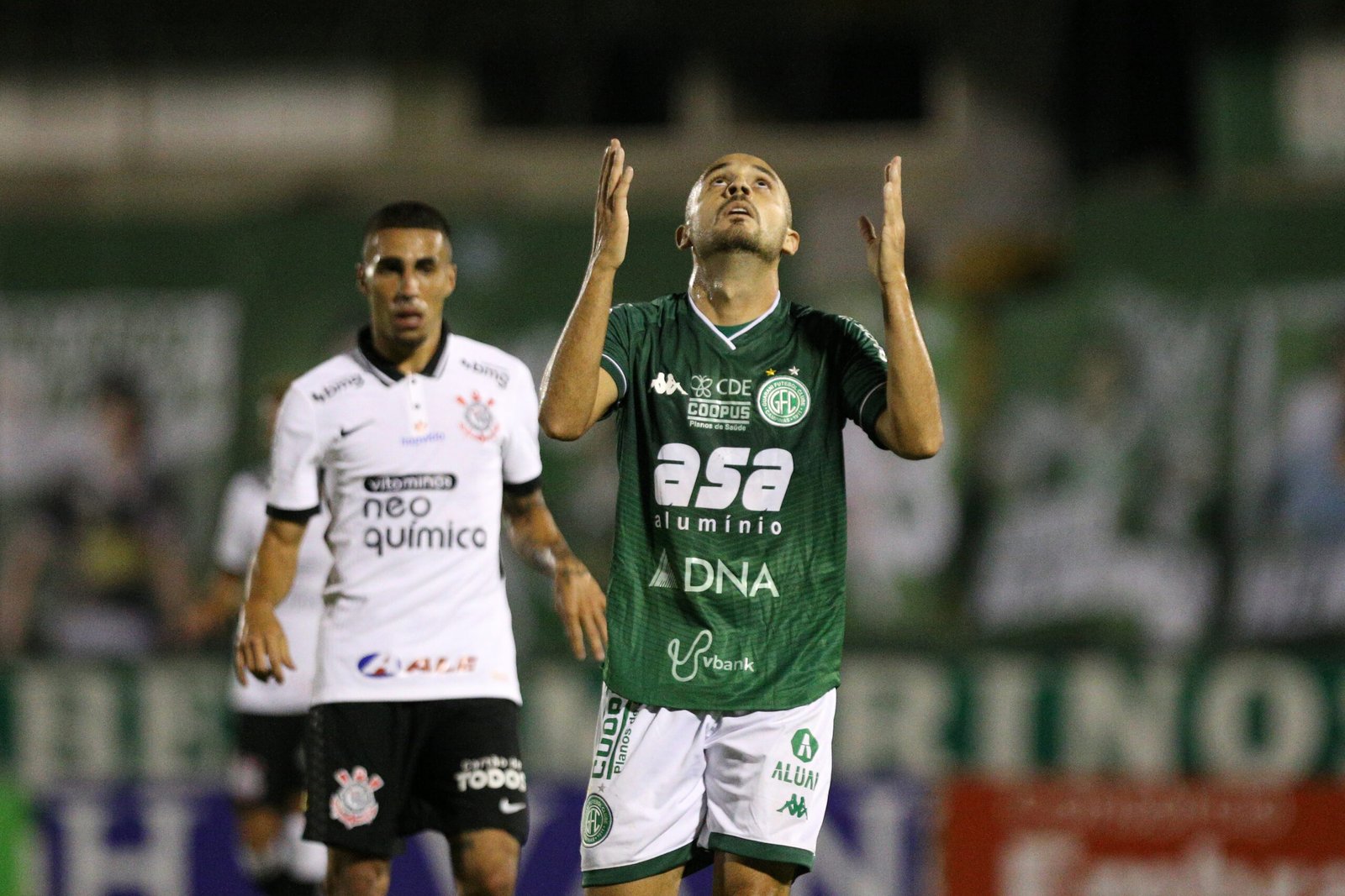 Há cerca de 10 dias da estreia, Guarani negocia Régis com concorrente da Série B