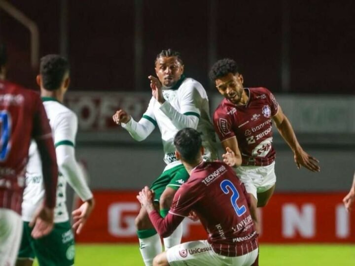 Em Caxias do Sul, com falha de Andrey, Bugre perde a terceira na Série C