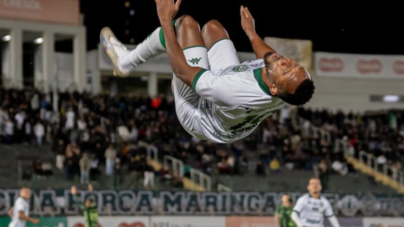 Em noite de gala, Bugre goleia o Maringá, fora de casa. Maringá 0x5 Guarani