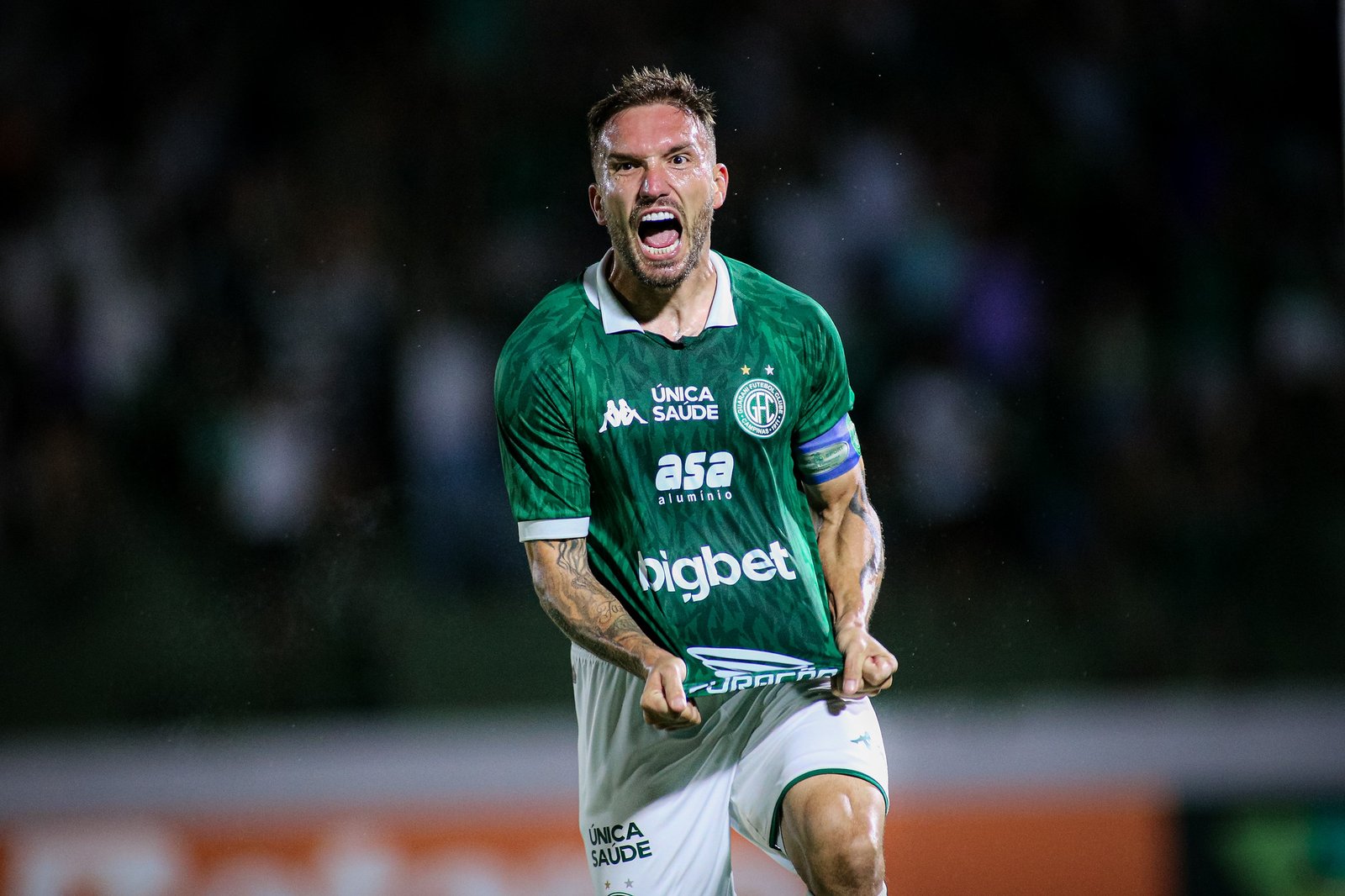 Mesmo com mudanças, time não evoluí, e gol no fim dá vitória ao Bugre. Guarani 1×0 Santa Cruz