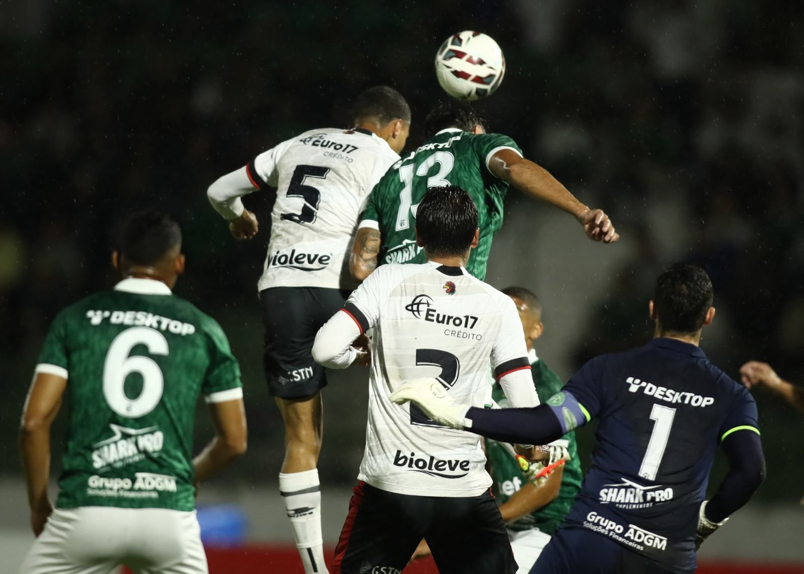 Guarani 1×3 Ituano: Com erros e mais erros na defesa e no ataque, Bugre perde a 1ª na Série C
