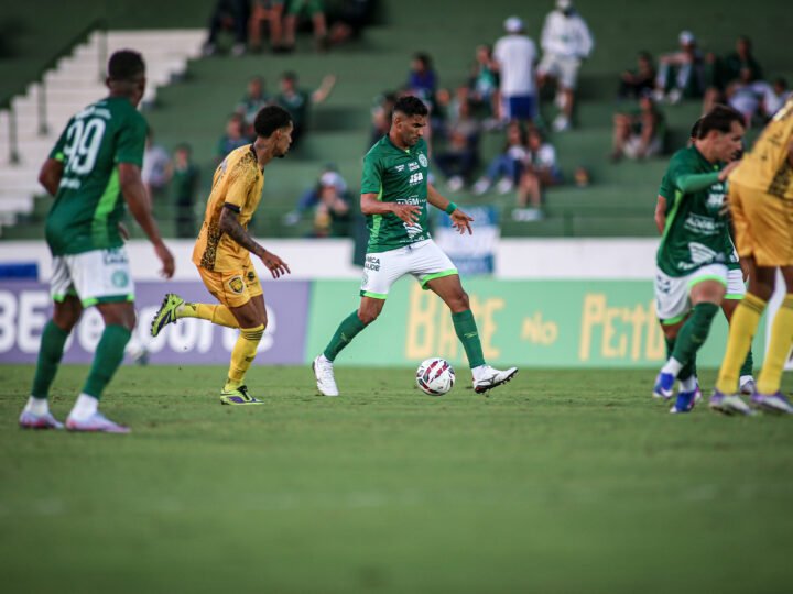 Com força total, Bugre recebe o Caxias, defendendo a liderança da Série C