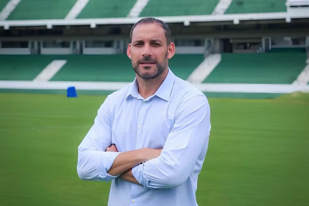 “Erro muito grave”: Frontini detona arbitragem e aponta gol absurdamente irregular do Paysandu