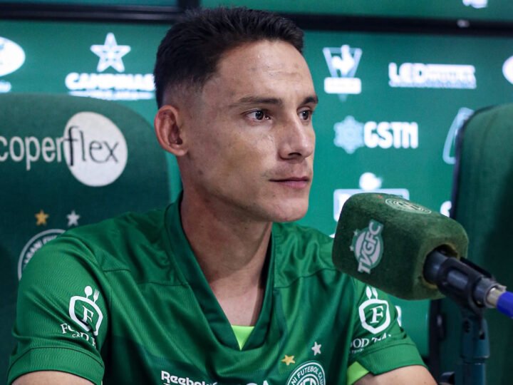 Everton Brito é apresentado no Guarani pregando foco no acesso e protagonismo coletivo