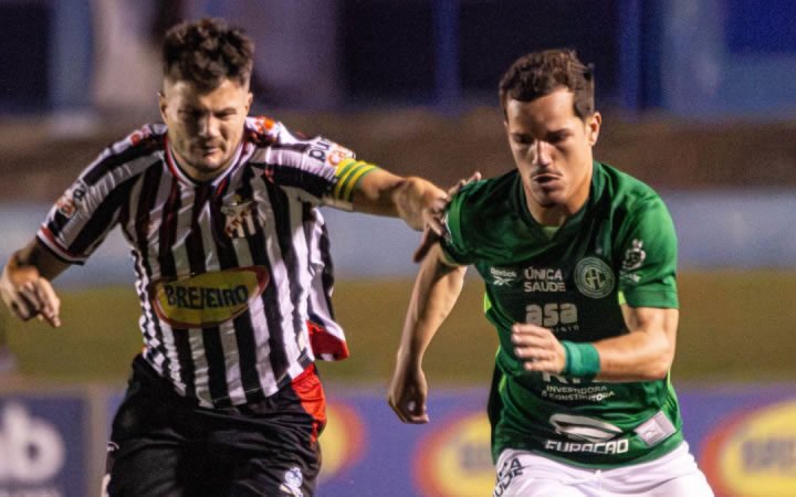 Guarani perde gols, sofre virada para o então vice lanterna e se complica na Série C